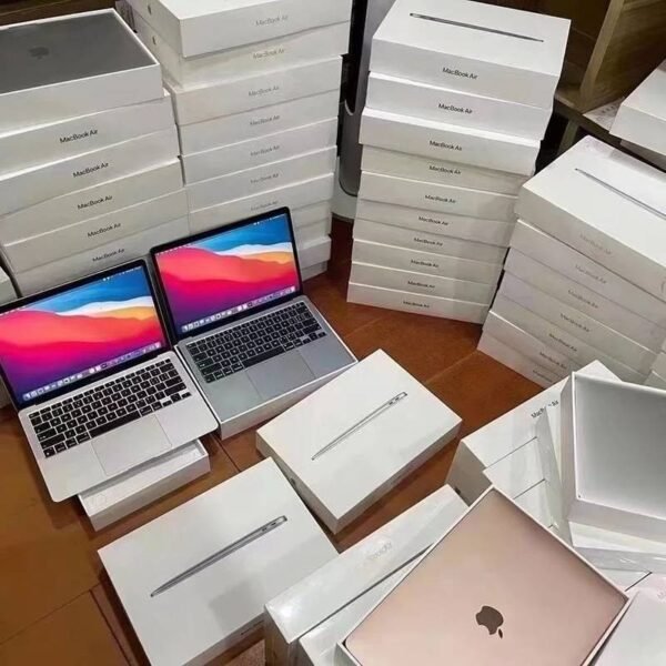 Large Pallets (120+ units) Macbook Air pallet