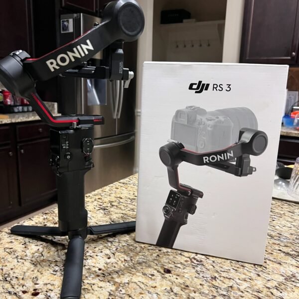 DJI RS 3 3-Axis Gimbal Stabilizer For DSLR Cameras.